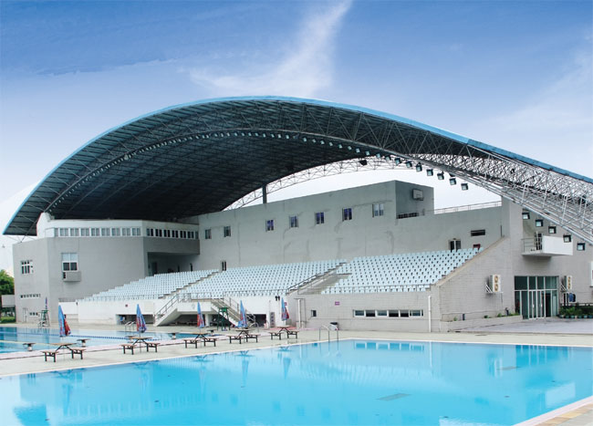 北辰游泳馆网架